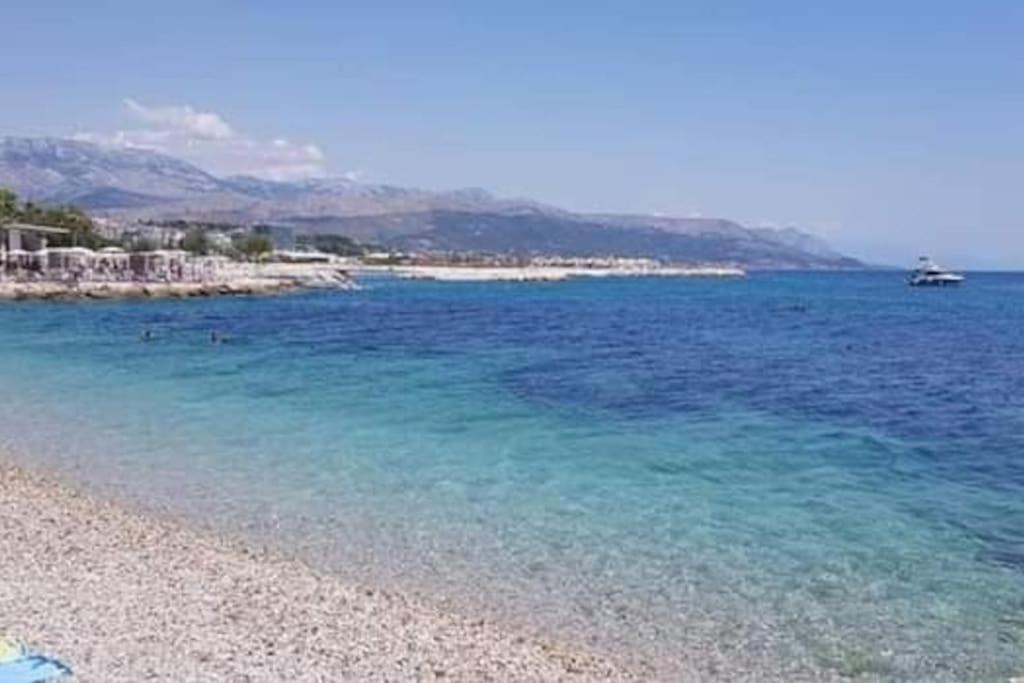 Bright And Colourful Apartment Luce -Sandy Beach Split Bagian luar foto